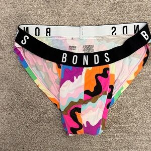 Bonds Colorful Briefs